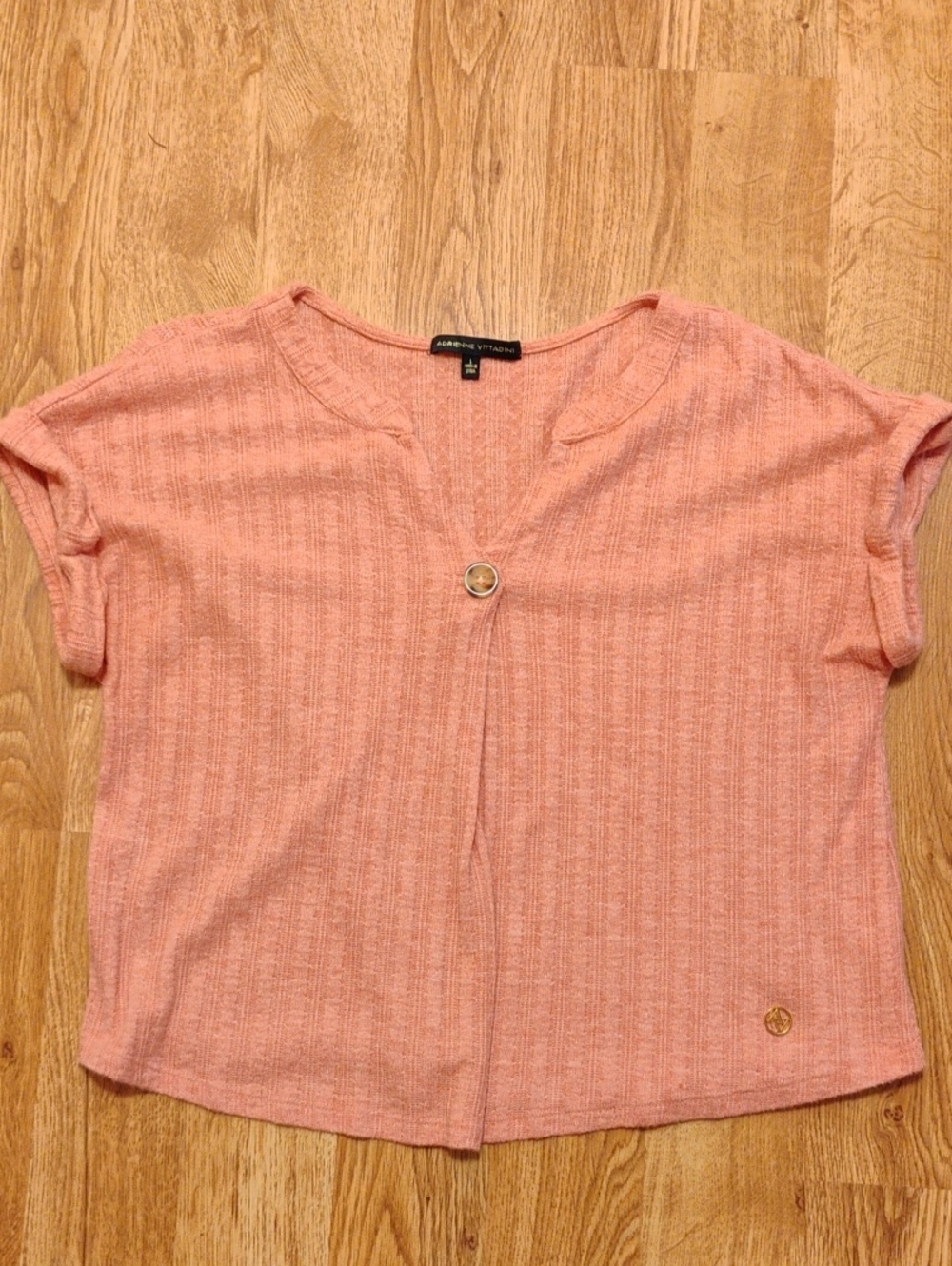 Adrienne Vittadini Peach Short Sleeve V-Neck Knit Top